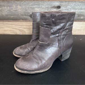 OTBT Brown Soft Leather Urban Boots Booties Pull‎ On Block Heel Women’s Size 6.5